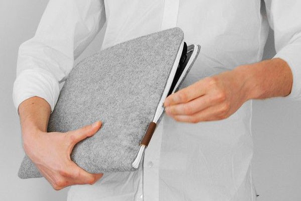 No descuides tus dispositivos electrónicos. funda para portatil