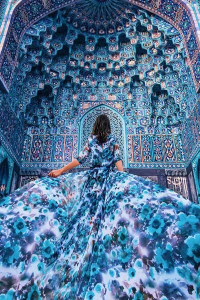 Fotografía tomada en Wanderlust. Kristina Makeeva Wanderlust vestido azul