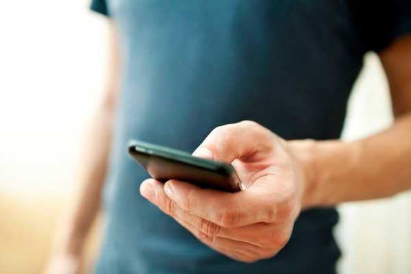 ¿Consideras que es una medida necesaria? mirar el celular