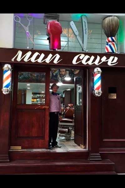 Los precios van de los 50 a los 520 pesos según el servicio. man cave cdmx