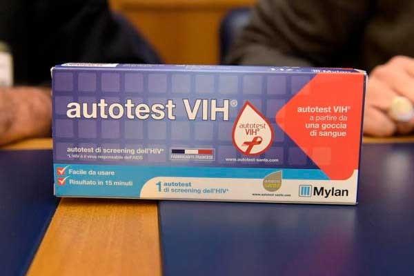 Con esta acción, saber si tienes el Virus de Inmunodeficiencia Humana es casi tan sencillo como detectar un embarazo con una prueba casera. VIH prueba casera