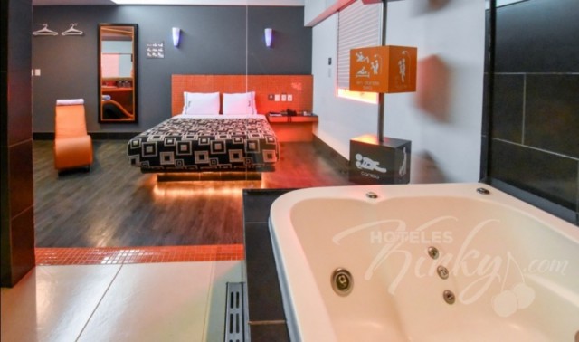 Puedes encontrar habitaciones desde $450 y todas tienen Potro del Amor, así que el placer está asegurado. Suite-santa-fe