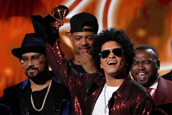 Con su álbum 24K Magic se impuso en esta entrega de premios. grammy 2018 Bruno Mars