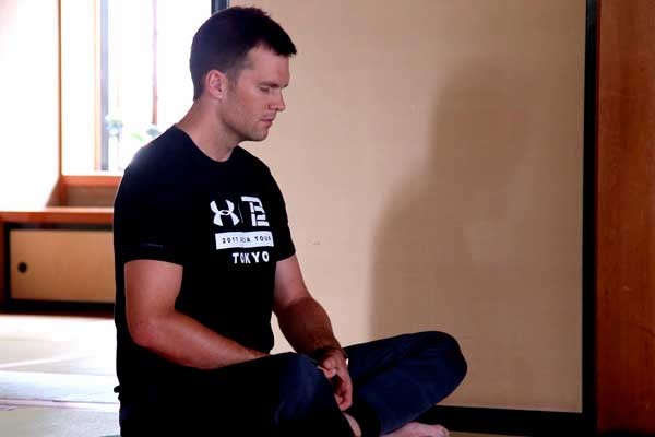 Equilibrio es la clave en todo momento. Tom Brady meditacion