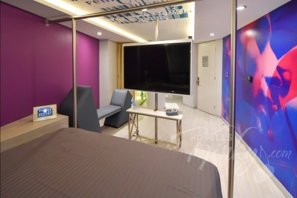 El precio de la Habitación Elite Suite Tech es de $790 pesos. Bonn Elite