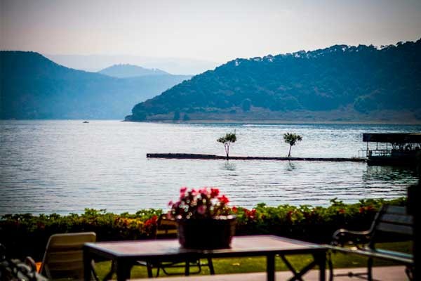 La vista del hotel es inmejorable. hotel swinger valle de bravo vista