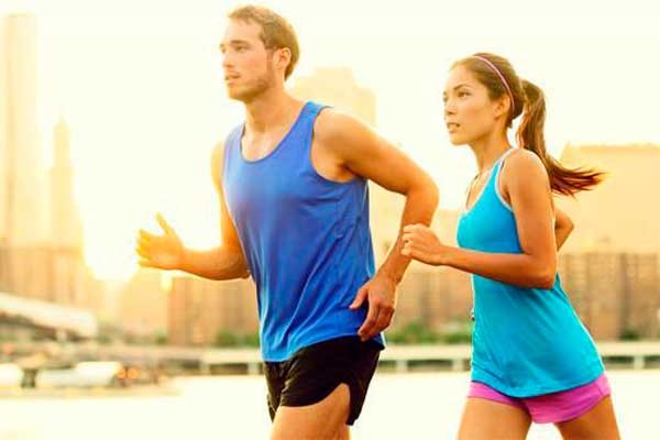 Siempre hay que tener en cuenta que la pareja no es un rival a vencer. correr en pareja