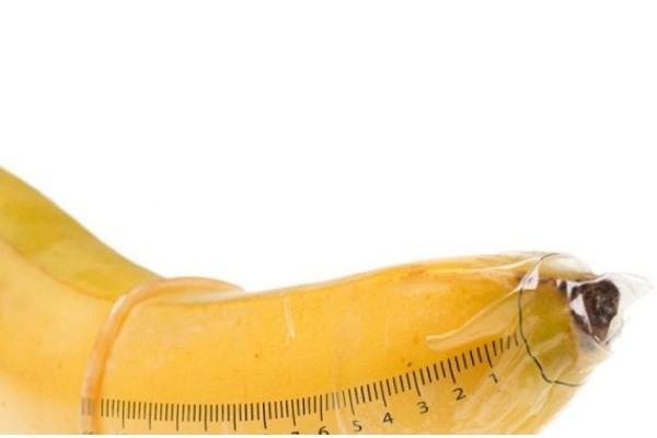 Estos condones están fabricados con látex de caucho natural. condon que mide el pene