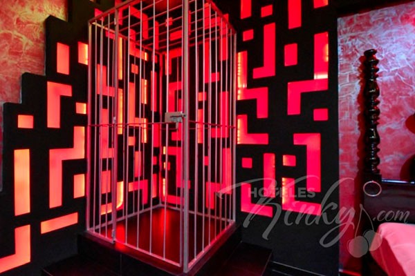 La habitación tiene costo de $1250 para dos personas. jaula del red mandala