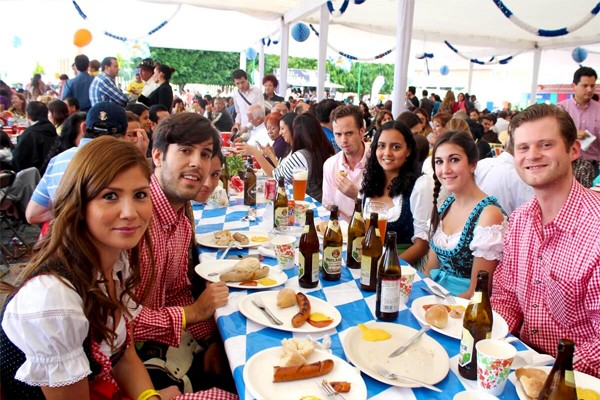Además de cerveza, encontrarás mucha diversión.