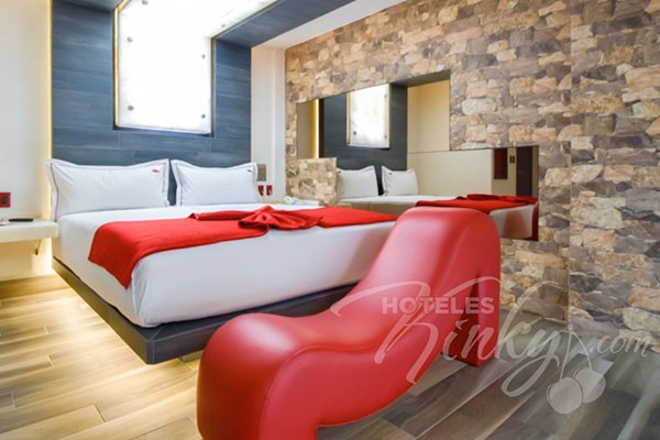 El costo de la habitación Master es de $890 pesos por dos personas. Love Hotel VP New 02