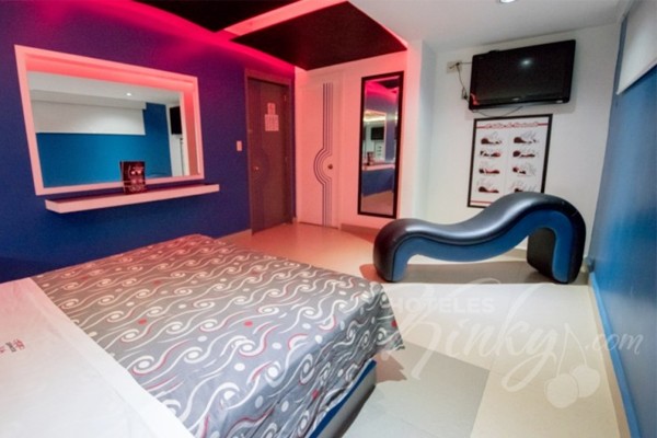 Habitación sencilla - Love Hotel Rocinante Las-5-Atracciones-mas-buscadas-del-2018-3