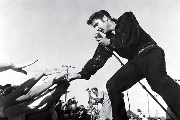 El Rey del Rock siempre fue muy bueno con sus fans.