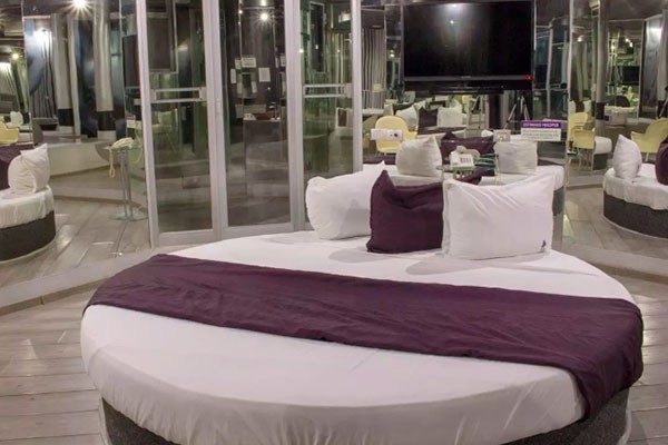 También cuenta con Sillón de posiciones y Jardín.