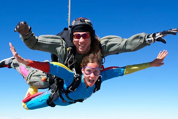 ¡Atrévete a sentir la adrenalina con tu pareja!