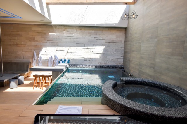 Villa Alberca, precio $3000.