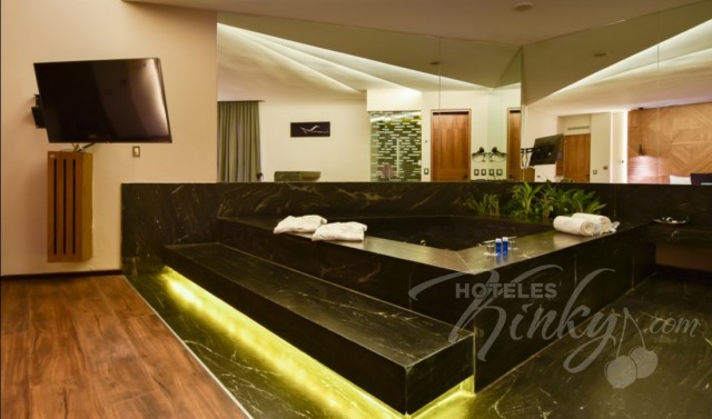 Habitación Jacuzzi, precio $700.