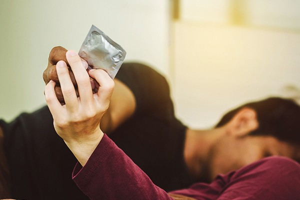 El sexo se disfruta más con protección y consentimiento.