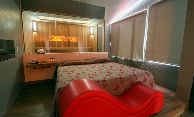 Love Hotel Euro Suites cuenta con check out al día siguiente.