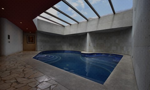 Esta habitación del Love Hotel Skala Nova cuenta con estancia de 12 horas.