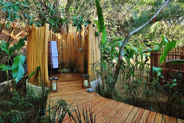 Las instalaciones de Siari están diseñadas para respetar la vegetación y la fauna del lugar.