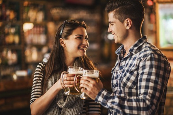 De la cerveza nace el amor y tú lo sabes, ¿verdad?