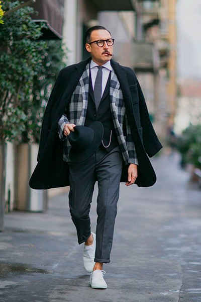 Puedes utilizar este look cuando tu objetivo sea atraer miradas.