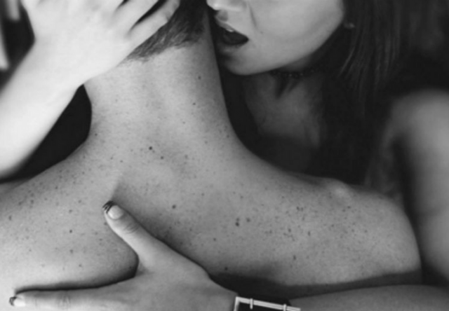 La lengua puede ser de gran ayuda para estimular de una manera excitante.