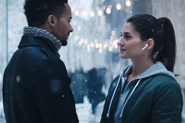 ¡Desconéctate de tus AirPods y mejor conéctate con tu pareja!
