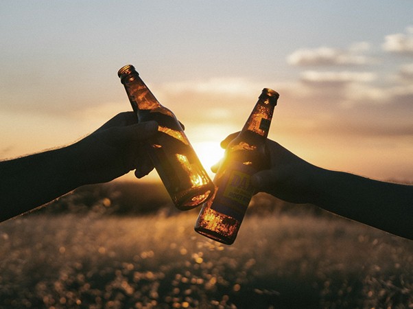 Cuidado con las cervezas demasiado amargas pues pueden afectar el sabor del semen.