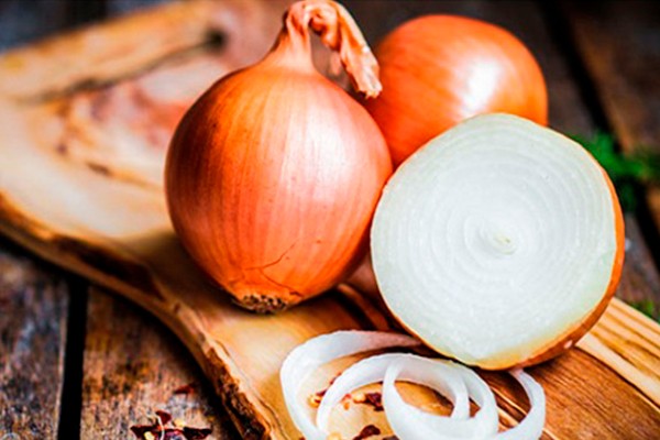 Ayuda a prevenir de la caída del cabello.