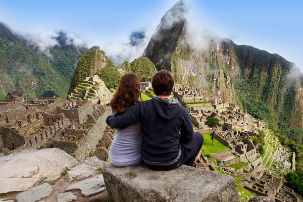 Nada mejor para el romance que observar una Maravilla del Mundo con tu amorcito.