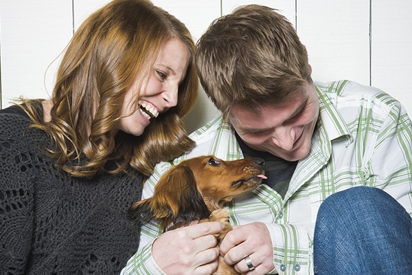 ¿Sabías que tener una mascota con tu pareja fortalece la relación?