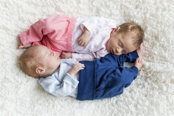 Las mamás casi siempre quieren saber el sexo de su bebé. niña o niño