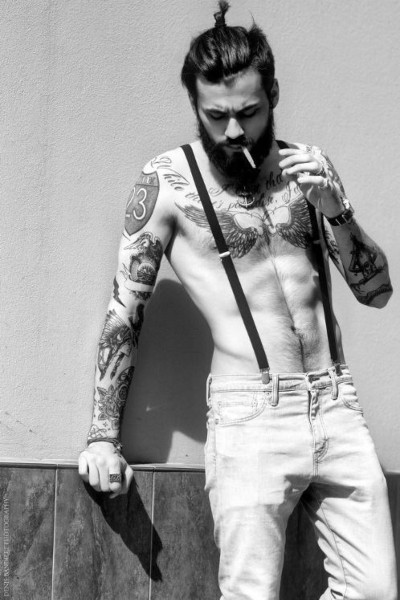 Chico sexy barba