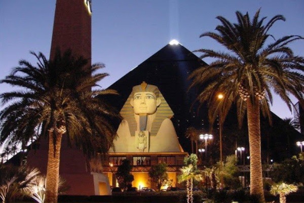 Hotel Luxor