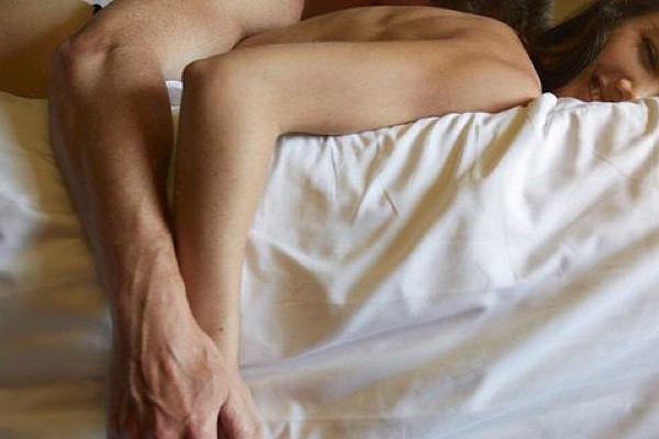 Se puede disfrutar del sexo sin dolor. sexualidad placentera