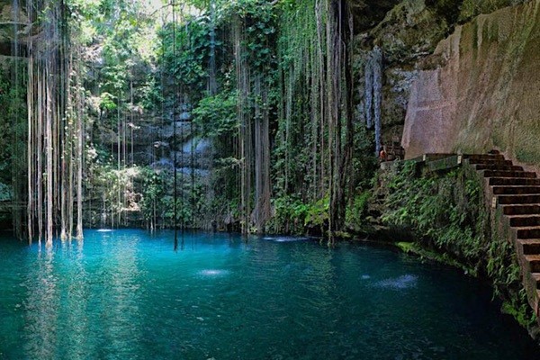 Cenote Agua Azul