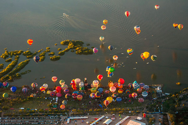 El Festival del Globo se lleva a cabo en el Parque Ecológico Metropolitano.