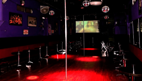 Tienen noches para parejas y chicas, tríos MHM, soft swing, entre otras.
lugares para parejas winger en cdmx