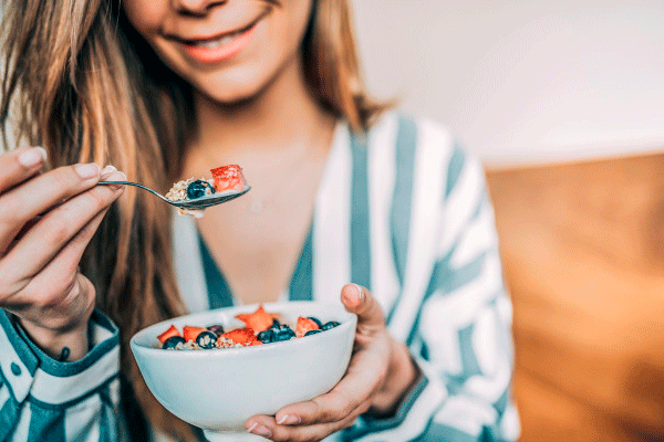 Haz de los alimentos ligeros y los pensamientos positivos tus mejores aliados.