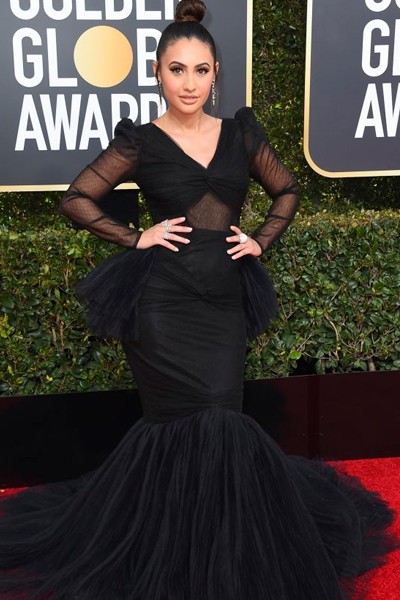 Nada como apostar a la elegancia y sensualidad del negro.