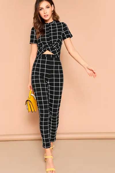 Asiste al trabajo con toda la actitud y haz uso de los accesorios para resaltar tu look.