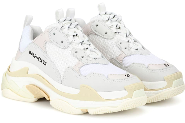 ¡El blanco combina con todo y estos sneakers lo saben!