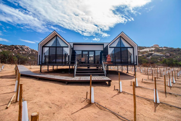 El precio por noche en esta cabaña es de $350 dólares para cuatro personas.