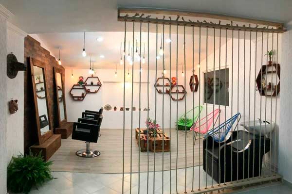 Basado en un concepto completamente mexicano, este salón consiente y cuida de tu cabello tal y como lo mereces.