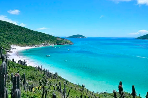 Cerca de Río de Janeiro, este paraíso está conformado por dos hermosas playas.