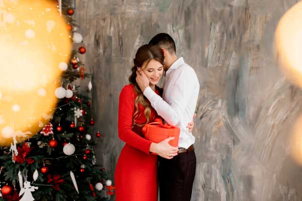 Dale algo especial a tu pareja para que siempre se acuerde de ti.