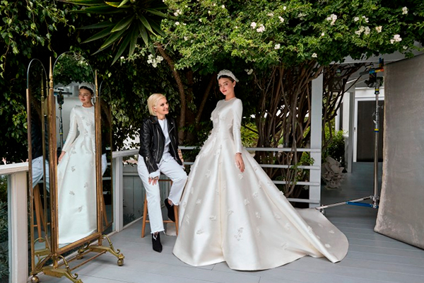 Miranda Kerr se casó en una ceremonia privada para 40 personas en su mansión de Los Ángeles.