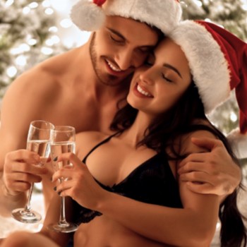 5 posiciones sexuales para lograr orgasmos navideños